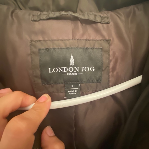 Jackets - Picture 6 of 16